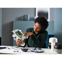 LEGO Star Wars 75308 R2-D2 Image #28