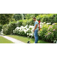 Bosch UniversalGrassCut 18-260 06008C1D02 (с 2-мя АКБ) Image #3