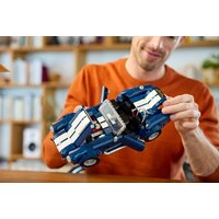 LEGO Icons 10357 Shelby Cobra 427 S/C Image #11