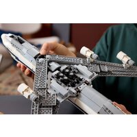 LEGO Icons 10360 Самолет-носитель и Шаттл Image #14