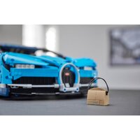 LEGO Technic 42083 Bugatti Chiron Image #14