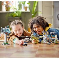 LEGO Jurassic World 76949 Атака гиганотозавра и теризинозавра Image #3