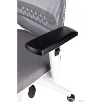 Бюрократ MC-W611NL (серый TW-04/ткань 38-417/пластик белый) Image #5