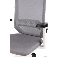 Бюрократ MC-W611NL (серый TW-04/ткань 38-417/пластик белый) Image #6