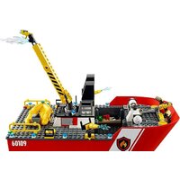 LEGO 60109 Fire Boat Image #11
