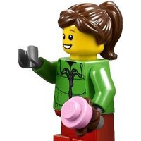 LEGO 10235 Winter Village Market Image #9